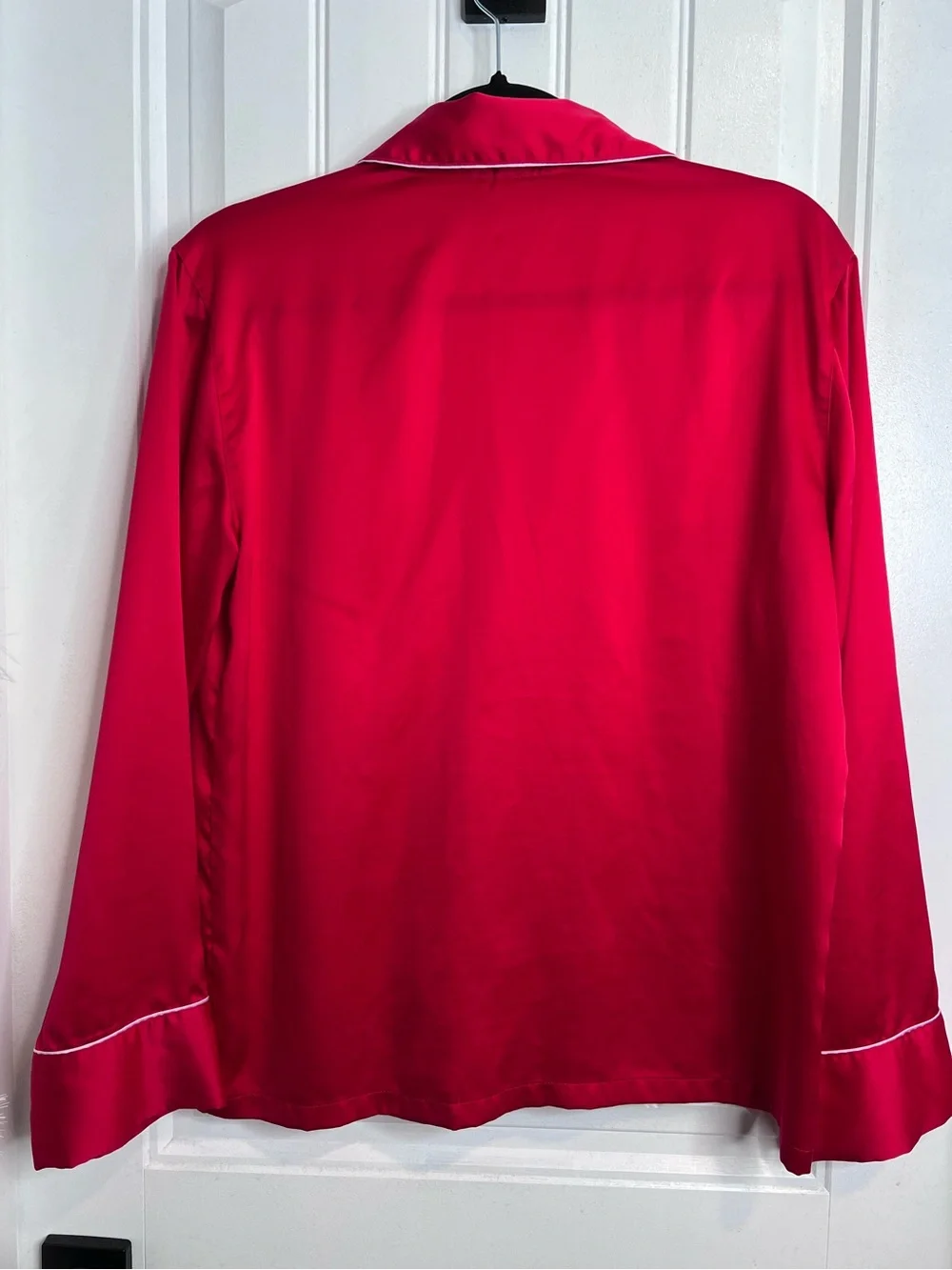 Victoria's Secret Bright Red Satin Pajama Set White Piping Trim. Size Small.